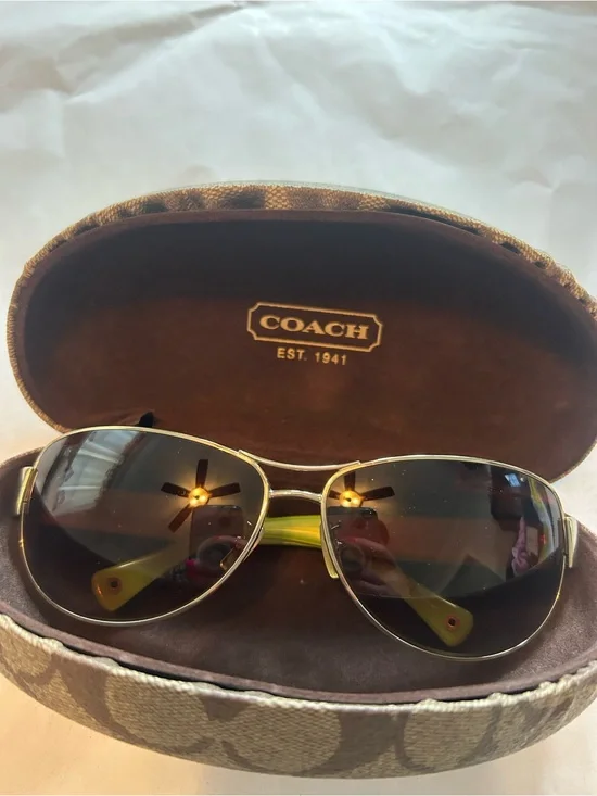 Coach HC7001 Taylor sunglasses ladies gold tone frame tortoise/green
