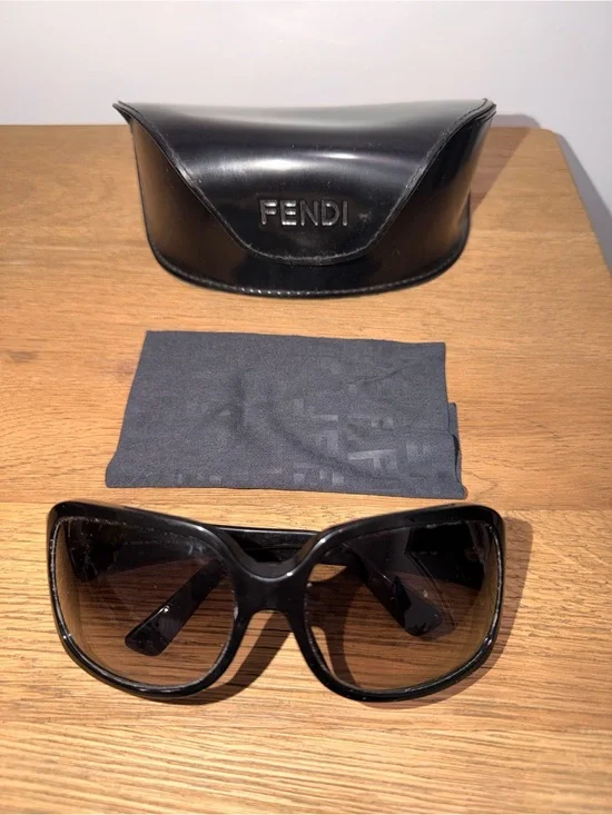 Fendi Women's Black Gradient Oversized Sunglasses