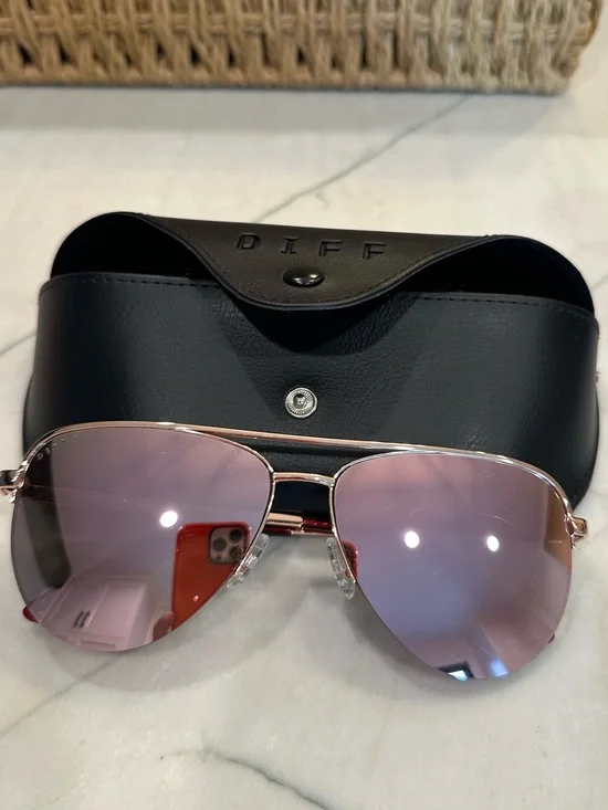 DIFF Pink Mirrored Aviator Sunglasses with Case