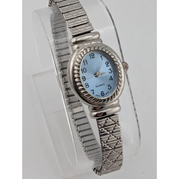 White Stag Women's Watch 19mm Case Silver Stretch Band- New Battery