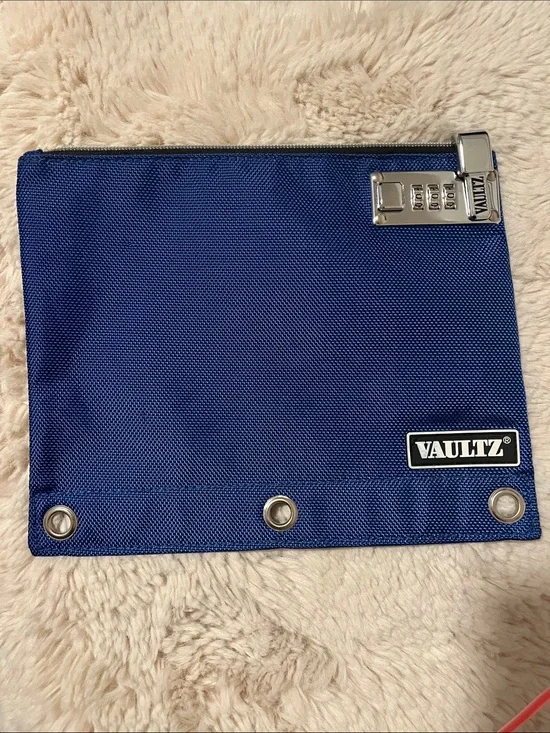 Vaultz 3 Holed Zippered Lock Pouch