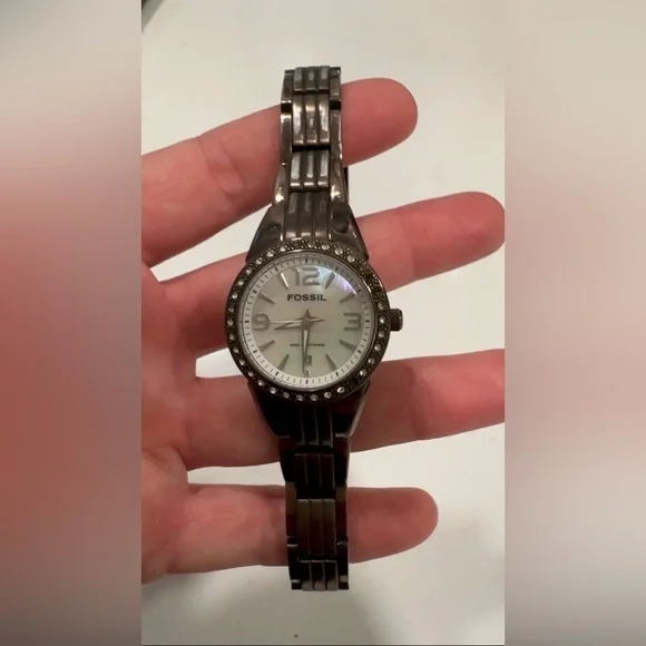 Fossil Women’s Crystal Bezel Gunmetal Bracelet Watch