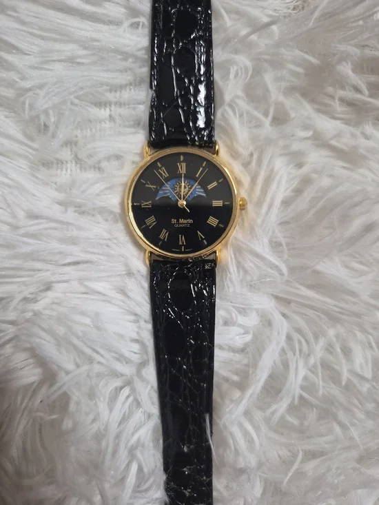 Vintage Watch St Marin Black Leather Band Umbrella Cut Out Sun Analog Quartz ✨️