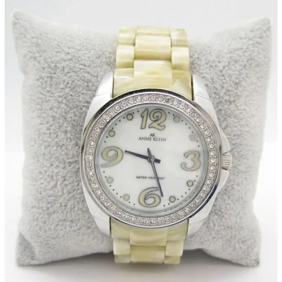 Women Anne Klein Quartz WR Analog 39mm‎ Dial Causal Round Watch (G114)