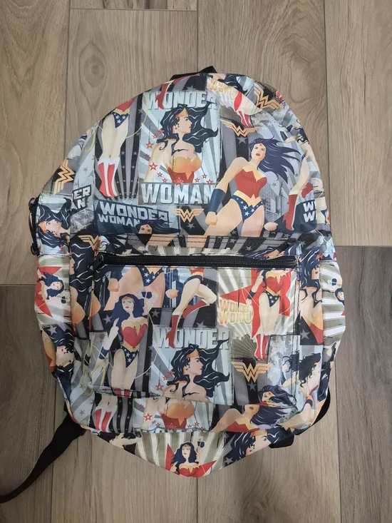 Wonder Woman Graphic Print Backpack - Multicolor