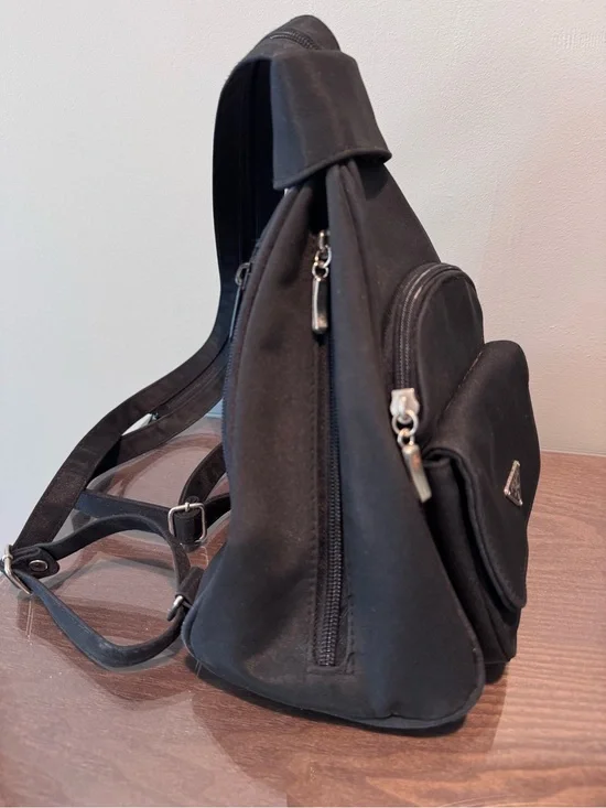 Adorable Black Small Backpack Handbag! EUC