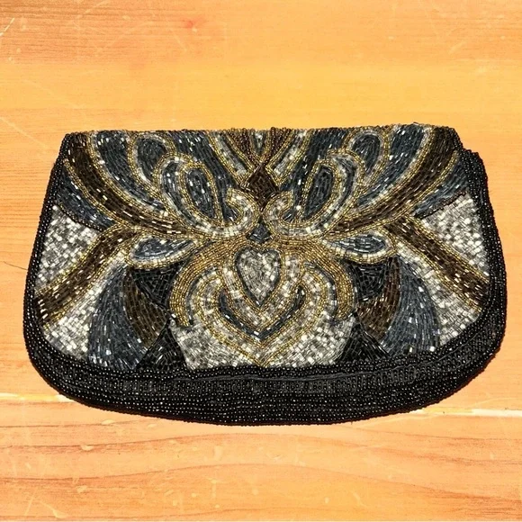 Elegant Beaded Clutch in Black and Gold