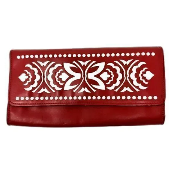 Vera Bradley‎ Red Laser Cut Faux Leather Clutch Snap 4 Card Slot