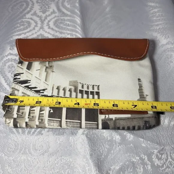 Qatar Airways Nappa Dori Business Class Amenity Pouch, VGC