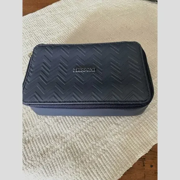 Missoni for Delta Travel Case Zip Organizer Navy Chevron Vanity Toiletry Case