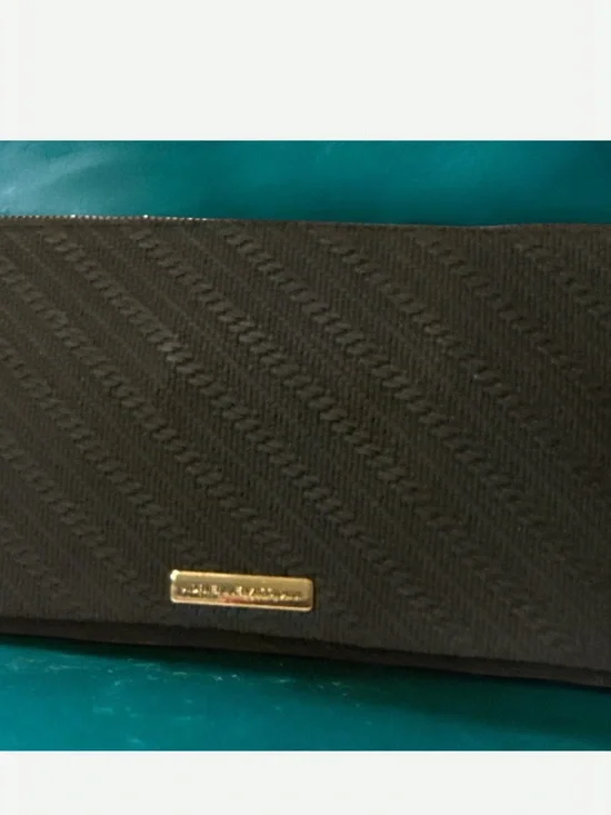 Adrienne Vittadini Black Cosmetic Case with Gold Plaque