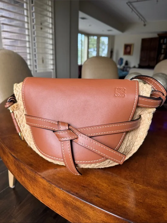 Pre-loved Loewe Gate Raffia Brown Leather Crossbody Bag