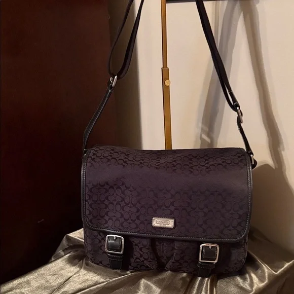 Coach BlackSignature Canvas and Leather Messenger /Crossbody Bag M1182-F70283