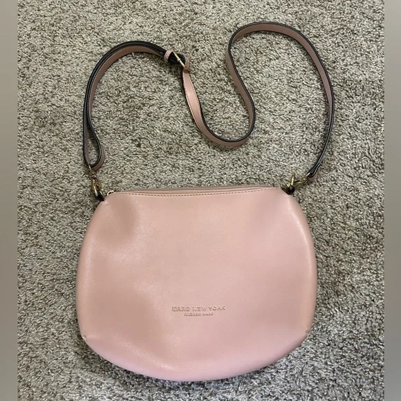 Marc New York Blush Pink Leather Crossbody Bag Minimal Preppy Women’s Travel Tan