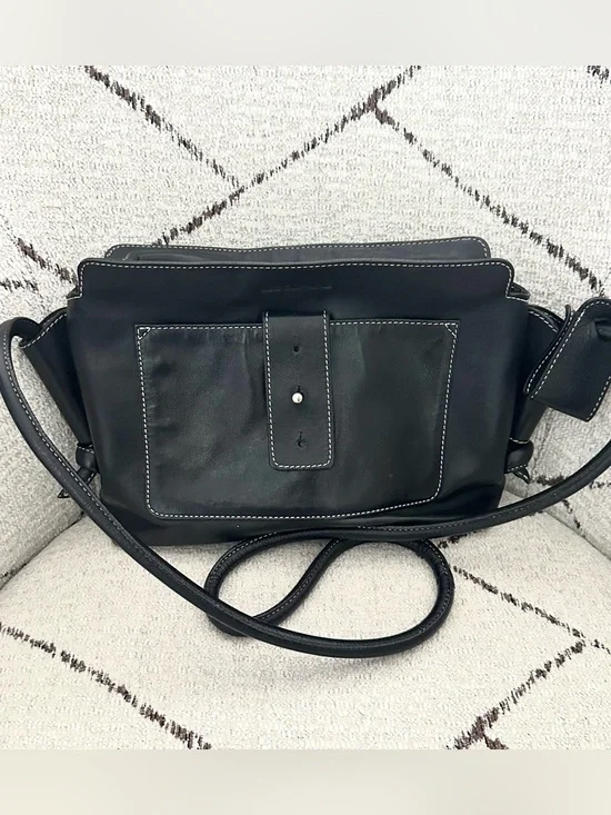 Les Copains Made in Italy Black Genuine Leather Crossbody White Stitching