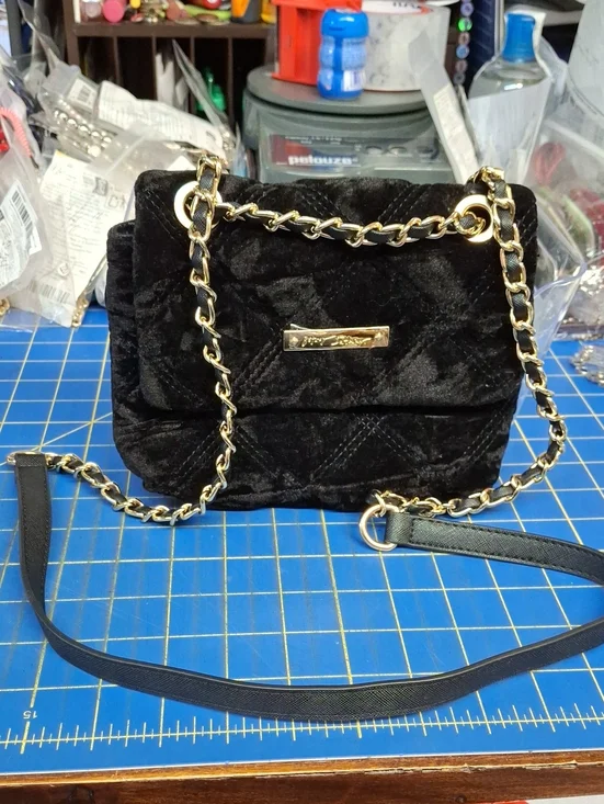 Quilted Velvet Chain-Handle Shoulder Bag 7x6x2 - Black