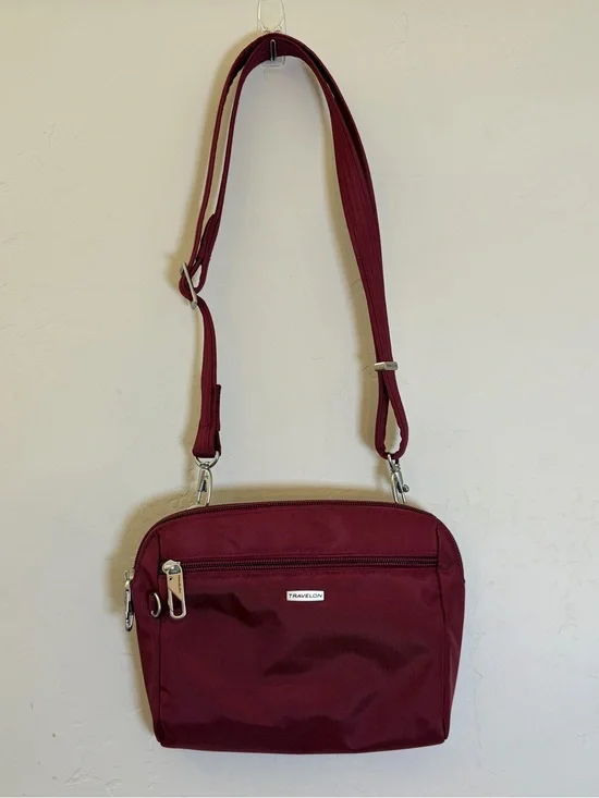 Travelon Anti-Theft Classic Convertible 8
