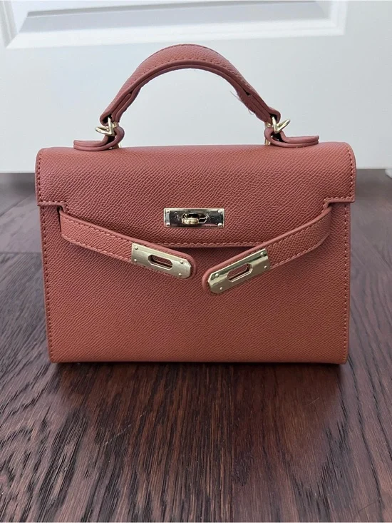 Cognac Tan Faux Leather Mini Bag Front Cross Clasps Crossbody Strap EUC