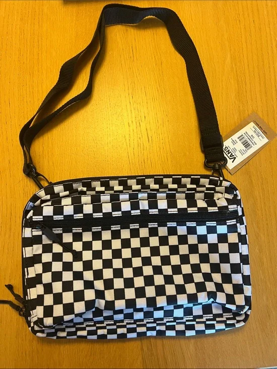 Vans convertible bag with three zippered compartments and  adjustable strap NWT
