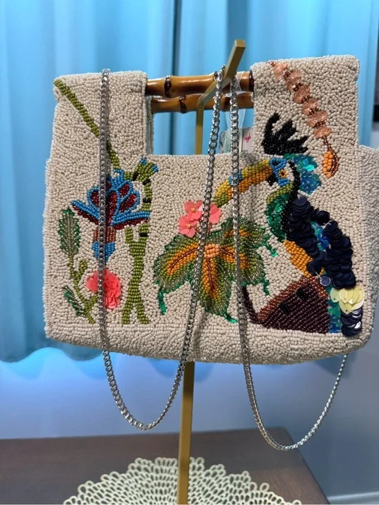 NWT HANDCRAFTED IN INDIA beaded tropical bird floral tote/bag bamboo handles