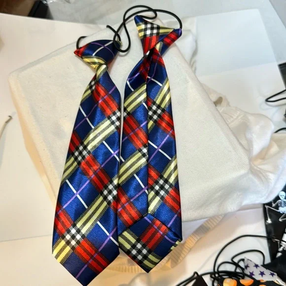 Tie Child’s knot tie elastic cord NWOT can be used to dress up a stuffed animal