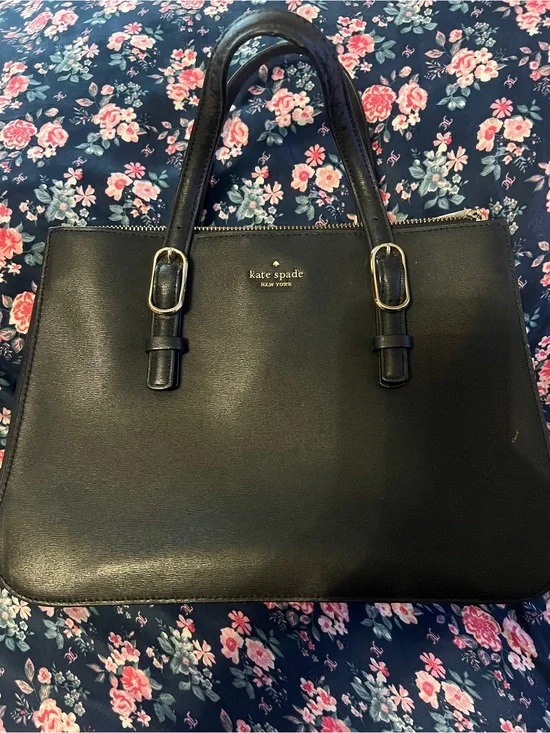 Kate spade satchel (read description)