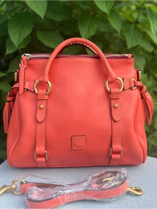 Dooney & Bourke Florentine Satchel in excellent condition