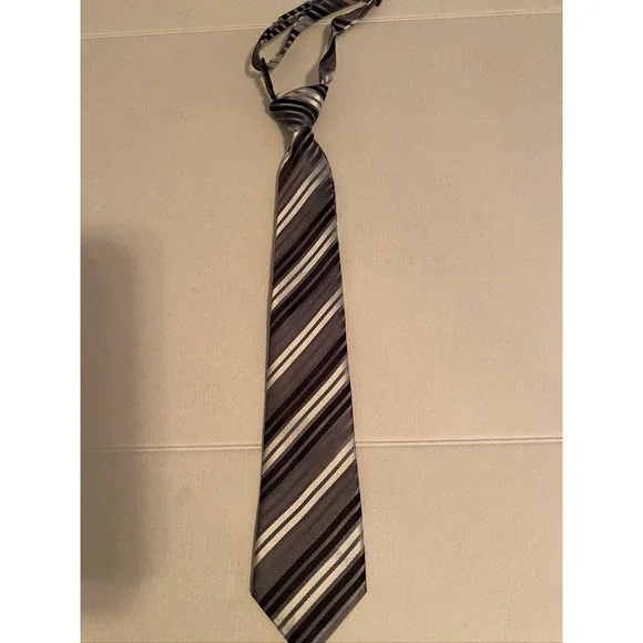 The‎ Childrens Place Boys Grey Black White Striped Necktie Size 4-7 Formal Tie
