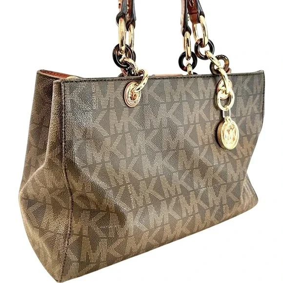 Michael Kors Signature Cynthia Satchel Purse Women's Medium Brown Gold Hardware‎