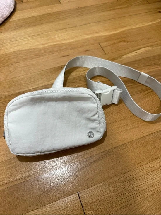 Lululemon Off-White Belt Bag with Silver Hardware