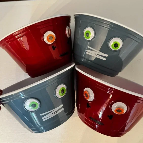 Plastic Google-Eyed Snack Bowls‎ - Set of 4 (new)