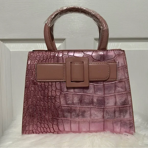 💗 *NEW* Pink Iridescent‎ Croc-Embossed Handbag