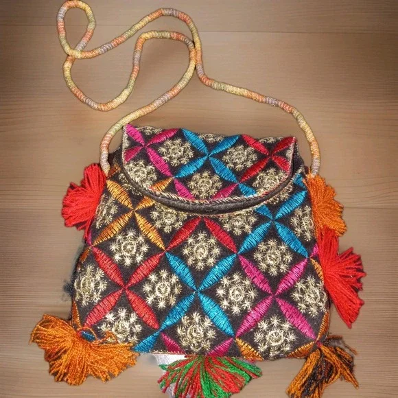 Embroidered Pakistan Indian‎ Purse Satchel Cross Body Tribal Boho Ethnic Tassels