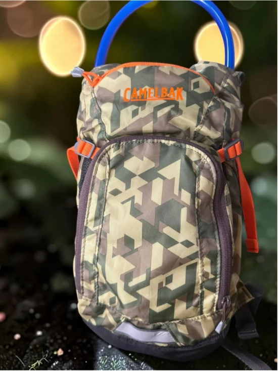 CamelBak Kids Hydration Backpack Camo Geometric Print with Reservoir