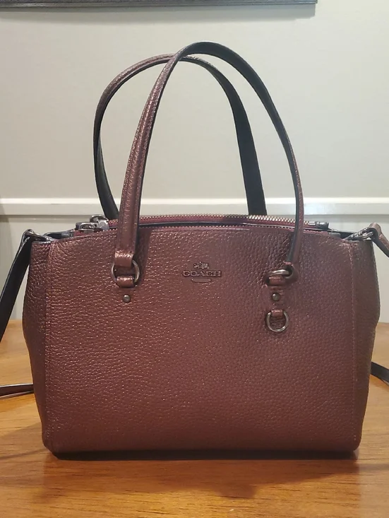 Coach metallic Black Cherry 