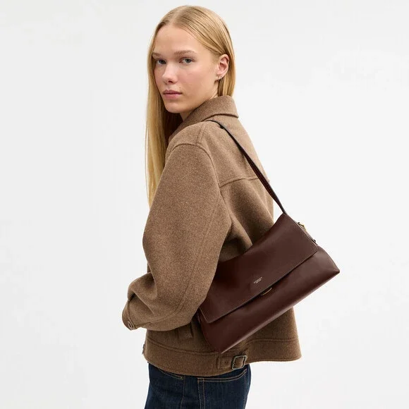 Coach Chelsea Shoulder Bag 30