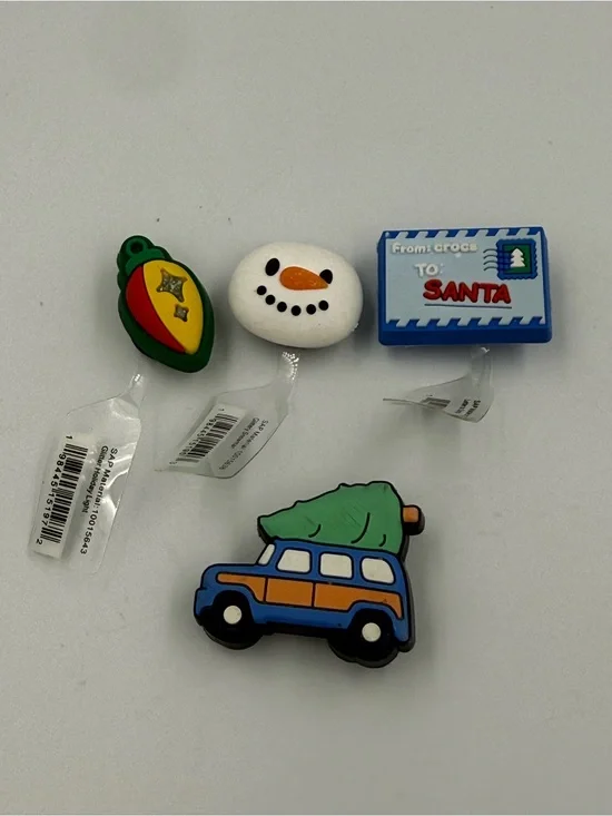 CROCS Jibbitz 4 Charms Glitter Holiday Light Snowman Letter And Truck With Tree