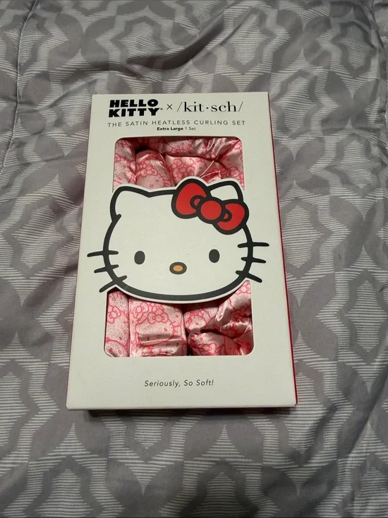 Hello Kitty Pink Satin Heatless Curling Set with Red Bow Graphic