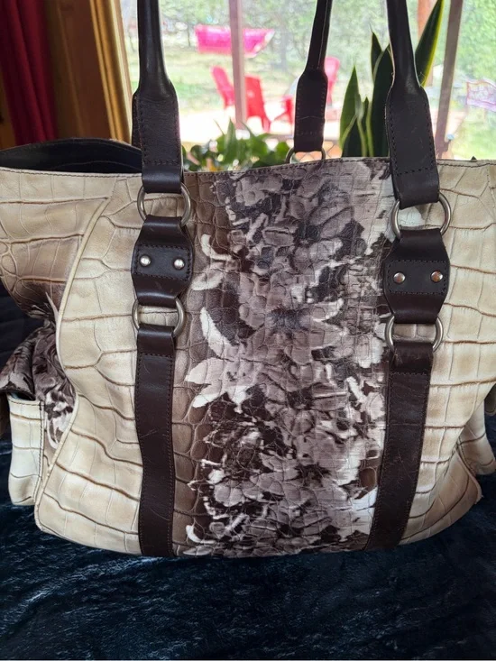 Italian designer, Genuine Leather Shoulder Bag - Brown and tan