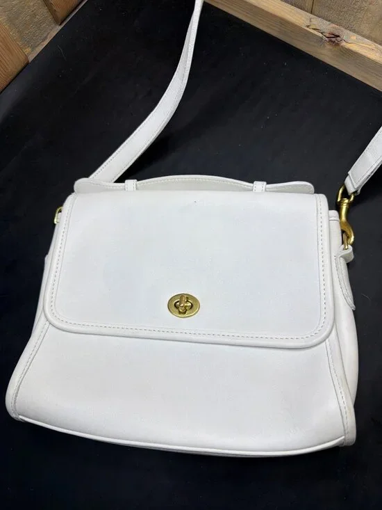 Vintage Coach 9870 White Leather Turnlock Crossbody Shoulder Bag Womens Rare