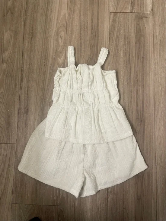 Girls White Textured Outfit - Sleeveless Summer Bottoms