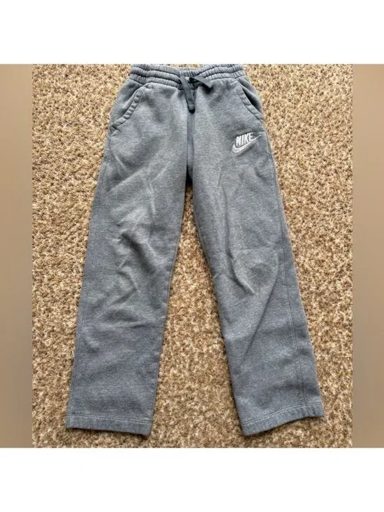 Nike Kids gray sweatpants size medium