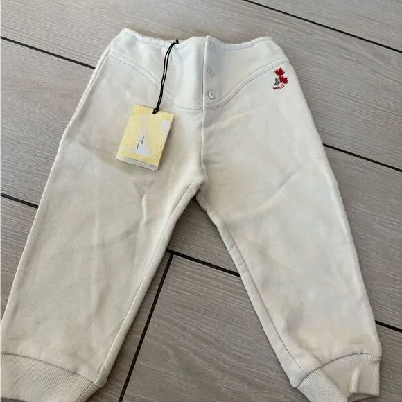 Brand new Gucci Kids Cream Joggers with Red Rose Detail size 3