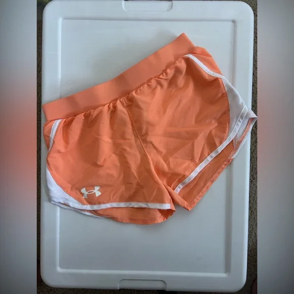 EUC Girls Under Armour Shorts