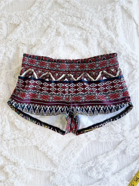 Billabong Girl’s M Multicolor Tribal Aztec Print Beach Board Shorts