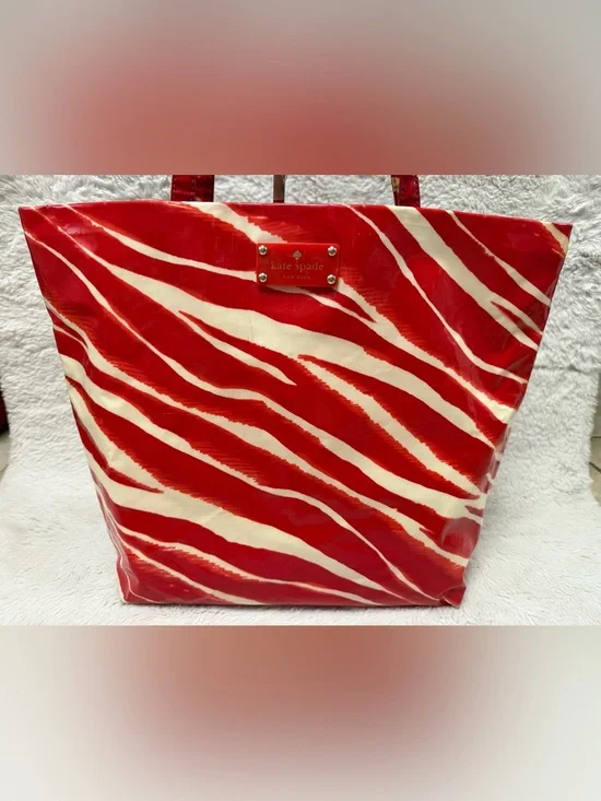 kate spade Daycation Bon Shopper Red and White Zebra-Print Tote