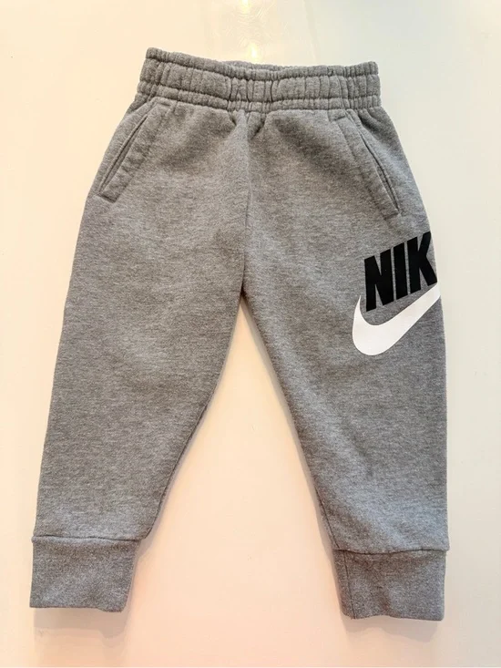 Nike Toddler Gray Joggers Sweatpants 2T