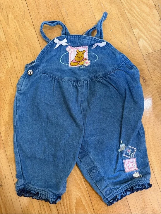 Vintage 90s Winnie The Pooh Floral Baby Girls Bubble Overalls 3-6m with bows
