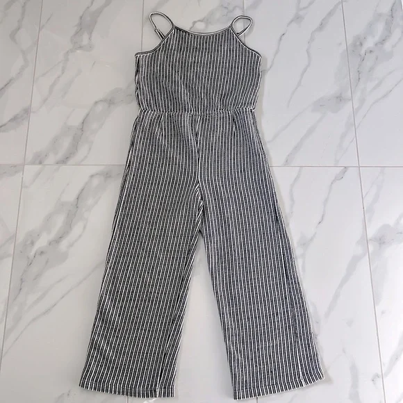 ❌ Forever 21 Black & White Ribbed Spaghetti Strap Wide Leg Jumpsuit