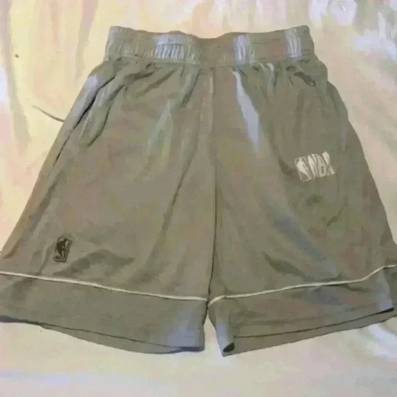 NBA athletic shorts youth size M